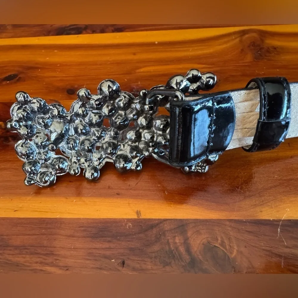 WHBM Cluster of Faux Black Jewel embellished belt black patent leather Large